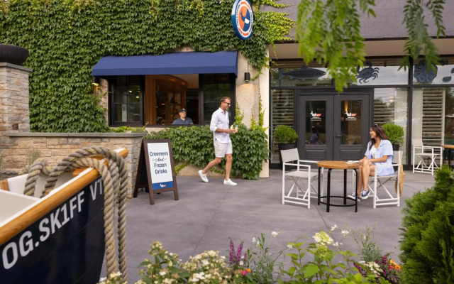 Hotel Champlain Burlington, Curio Collection by Hilton