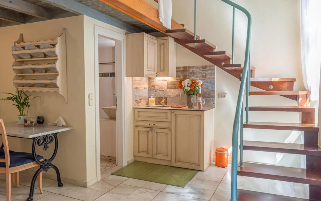 Pandora Suites