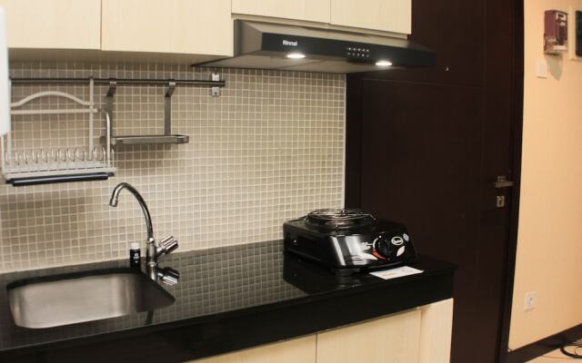 Comfort 1Br At Sky Terrace Apartment