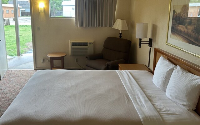 Big Bend Traveler's Inn