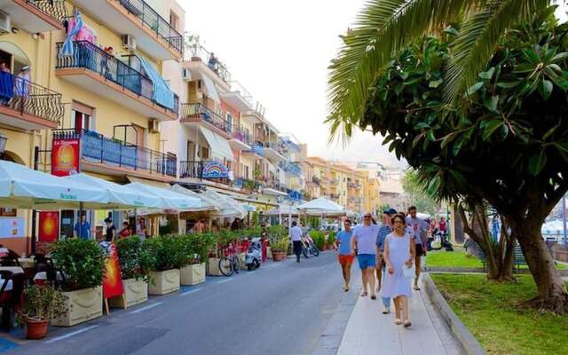 Apartment With one Bedroom in Giardini Naxos, With Balcony