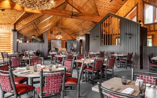 Kenai Princess Wilderness Lodge