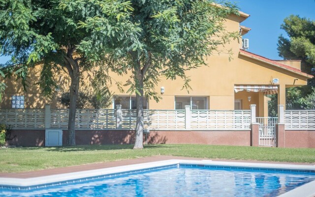 House Oliva 2 Km From The Beach (R76)