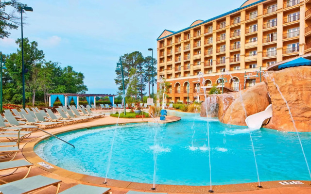 Renaissance Shoals Resort and Spa