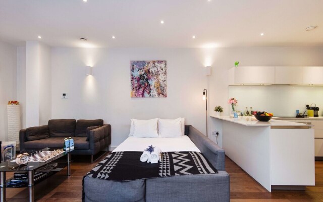 Bright Baker Street Apartment - AZS