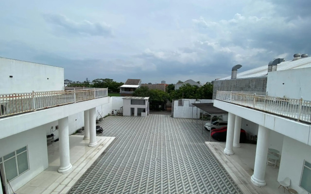 Capital O 1888 Griya RW Family Guest House