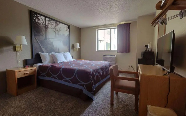 Super 8 Park Rapids