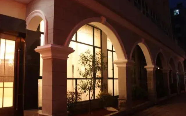 Oyo Hongta Hotel