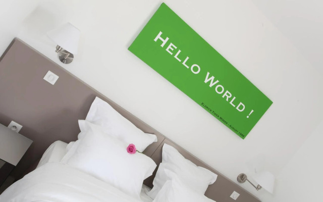 Hotel 202