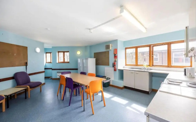 Comfortable rooms at Crescent Hall-OXFORD - Campus Accommodation
