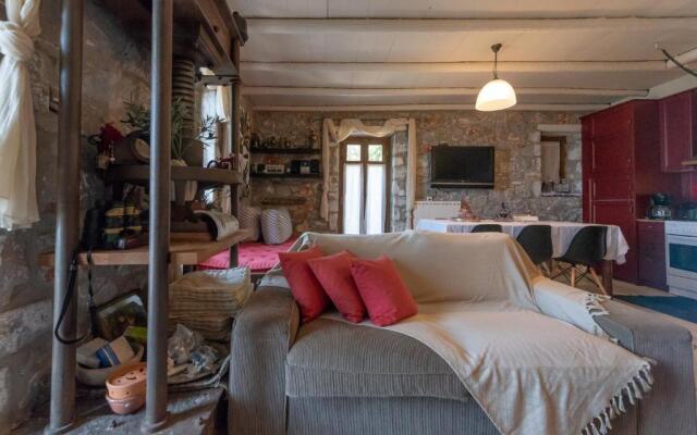 Luxury Stonehouse Verga