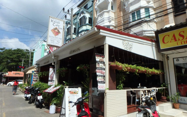 Karon Café Inn