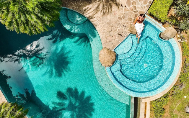 Luxury Villa: Hot Tub: Ocean Views: Fully Staffed