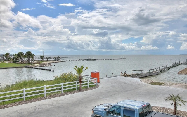 Copano Sunset #9 3 Bedroom Home by Redawning