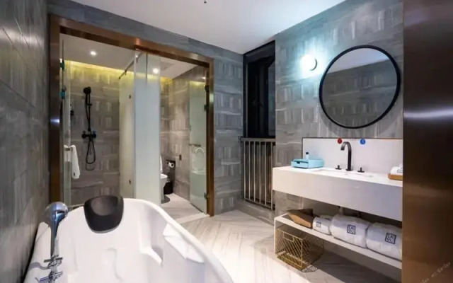 LanOu Hotel Guiyang High-Speed Railway North Station