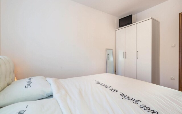 Beautiful Home in Crikvenica With Wifi and 6 Bedrooms