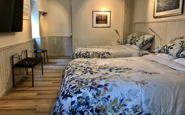 Auberge Du Sault-A-La-Puce