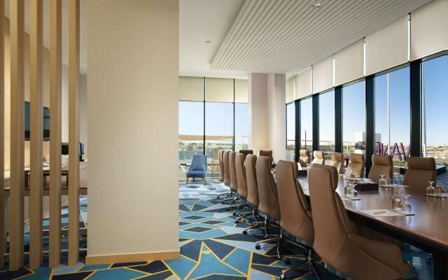 Maani Muscat Hotel & Suites