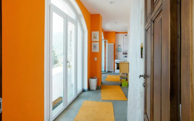 Heavenly Holiday Home in Cannero With Roof Terrace