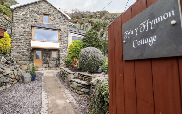 Ty'n-y-ffynnon Cottage