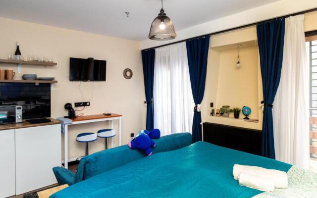 Stylish Studio Apartment with balcony