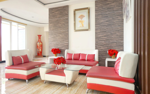 Hotel O Siwalankerto Near Surabaya Carnival
