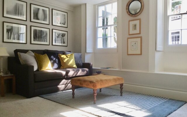 Fabulous Apt Historic House St Aubin