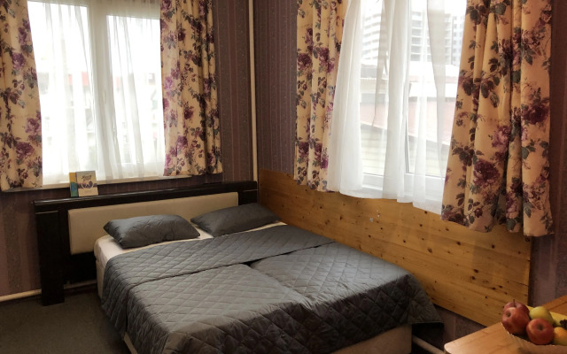 Оазис (Адлер)