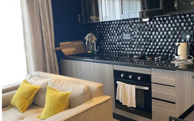 Escada Apartments