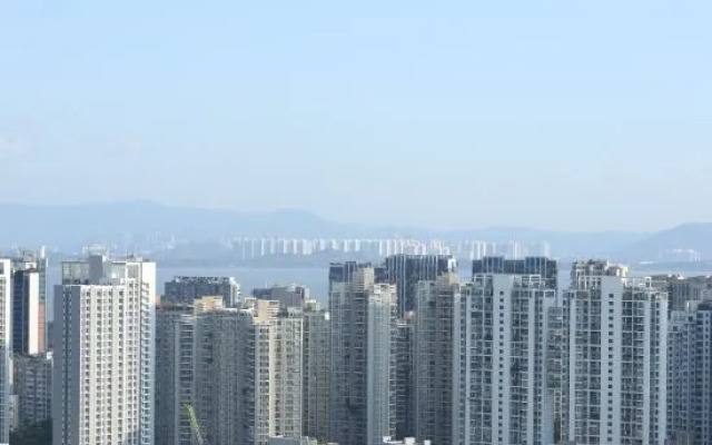 Tata Apartment Hotel (Shenzhen Shenda Metro Station)