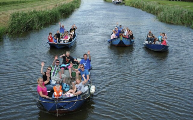 Detached Chalet With Microwave Near the Wadden Sea