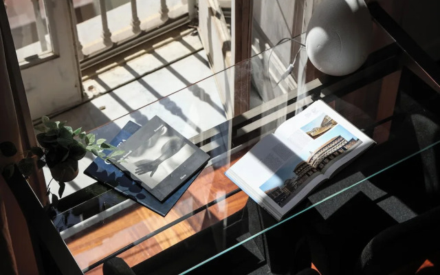 Elegant Apartment At Chiaia By Wonderful Italy