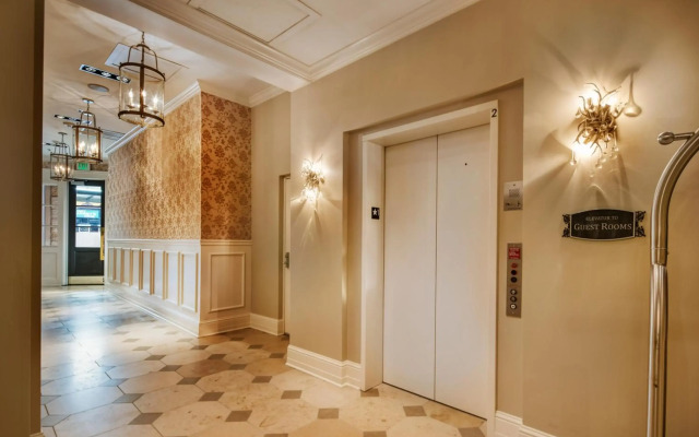 Hotel Ballard