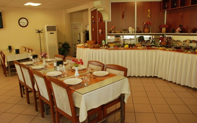 Shila Tatil Koyu