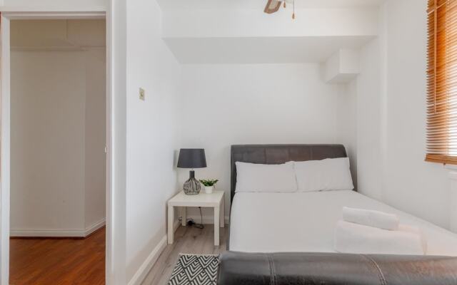 Well Located 2BD Flat 20 Mins to Tower Bridge!