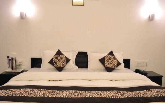 Hotel Priya