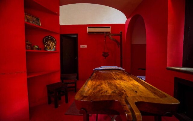 Hotel Parisutham
