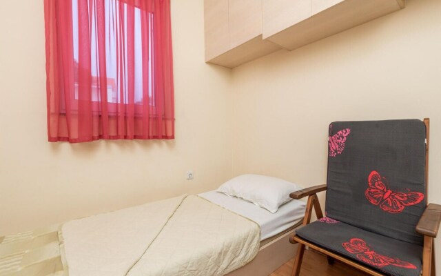 Awesome Apartment in Mandre With Wifi and 2 Bedrooms