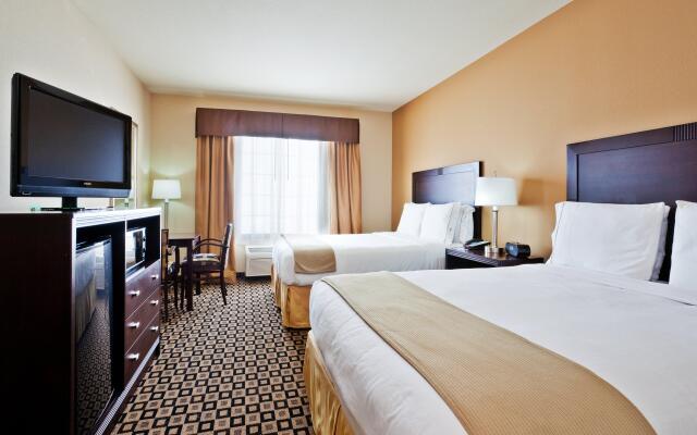 Holiday Inn Express Hotel & Suites Clovis by IHG