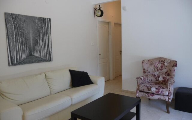Feel at Home - Vacation Rentals