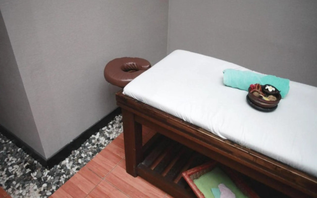 Karlita Hotel Tegal
