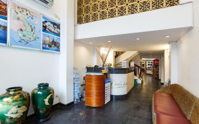 Halo Hotel