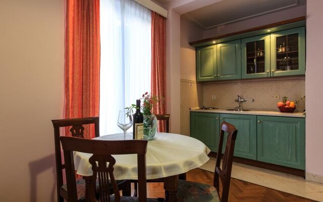 Villa Velzon Guesthouse