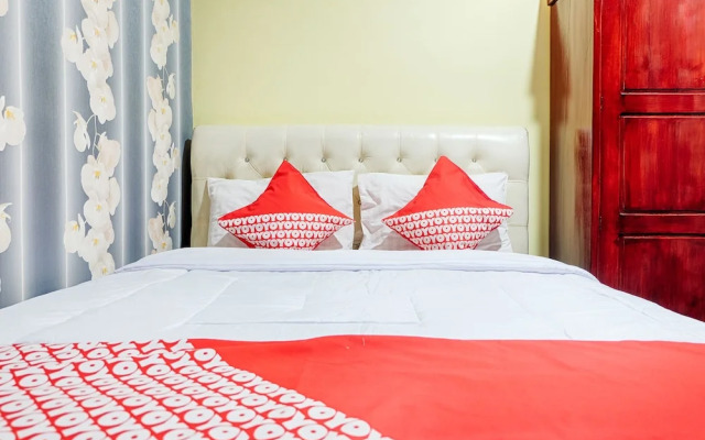 Hotel Jinan Makassar by OYO Rooms