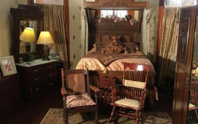 1884 Wildwood Bed and Breakfast Inn