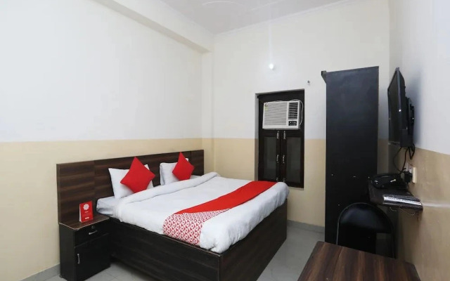 The Nest - Knowledge Park by OYO Rooms