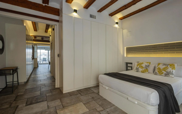 CENTER MODERN 1BR 2Bth TERRACE WI-FI AC