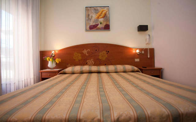 Hotel Ideal