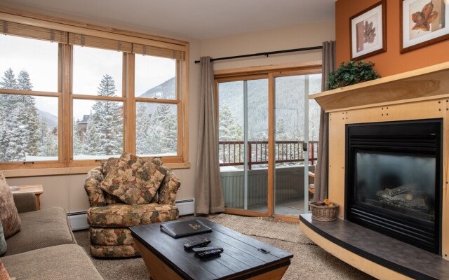 8282 Silver Mill 1 Bedroom Condo by RedAwning