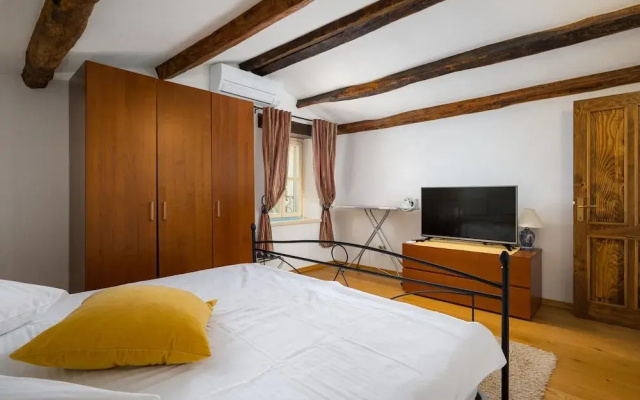 Villa Ida With View